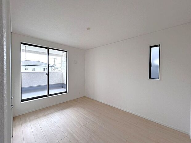 【洋室】☆6.5帖洋室☆明るい光が差し込むお部屋♪快適なプライベート空間です♪