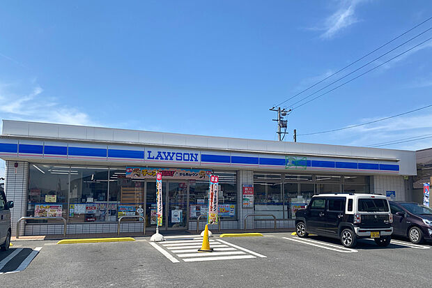 ローソン辛川市場店（約150m）