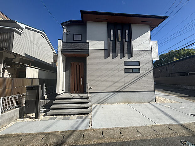 外観写真（1）号棟　【外観 ｜ 1号棟】2026.8.8撮影 完成いたしました！
