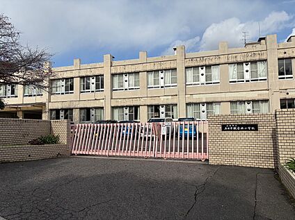 五日市観音西小学校 750ｍ(徒歩10分)