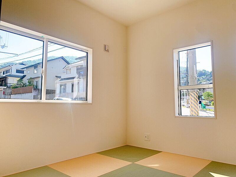 和室も日当たりが良く、明るい空間となっております。

