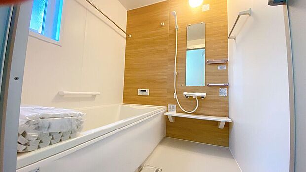 浴室暖房乾燥機能付き。
雨の日のお洗濯も安心です♪（1号棟）