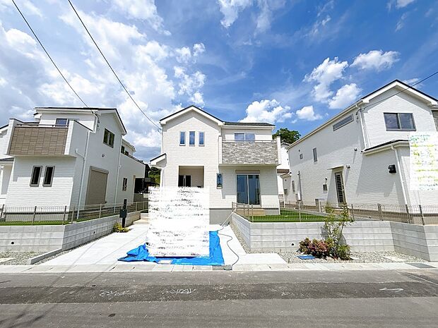 【外観写真】自然とうまく調和した環境の良い地域です。
毎日を快適に気持ちよく過ごしていただけます。(N棟)
