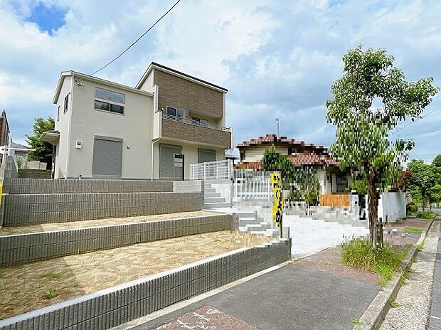 【外観】自然とうまく調和した環境の良い地域です。
毎日を快適に気持ちよく過ごしていただけます。(同社施工事例)