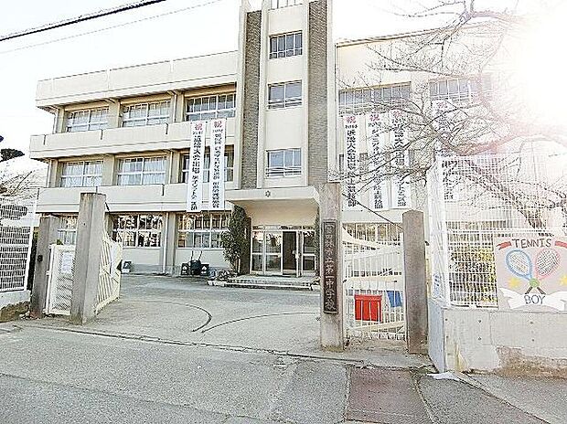 富田林市立第一中学校