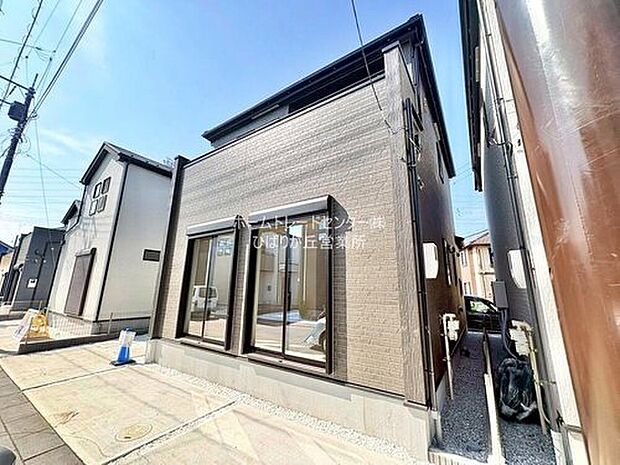 ☆32号棟☆
一戸建ての大きなメリットは、「自分の土地」を自由に使えること。好きなペットが飼えるほか、ガーデニングやＤＩＹ、車やバイクの手入れなど様々な趣味を楽しめます♪