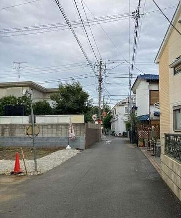 【前面道路含む現地写真】気になった物件すぐにご見学対応させていただきます♪平日・お仕事帰りなど、いつでもご案内可能です♪周辺環境と併せて、実際に現地をご確認ください♪