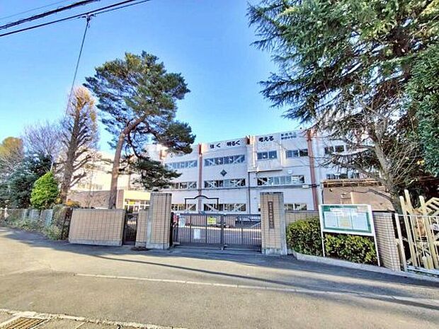 新座市立新座中学校（約1,500m）