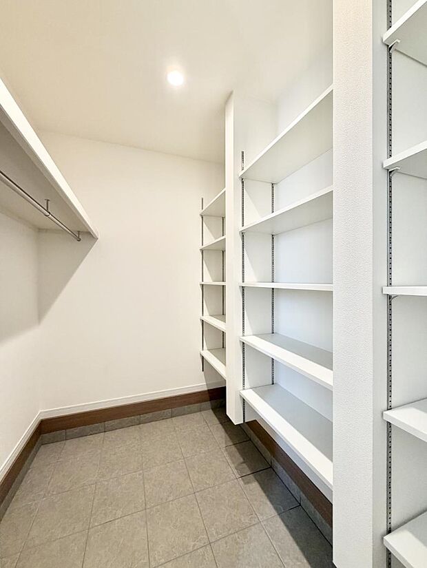 ■シューズインクローゼットでおしゃれに見せる収納で玄関すっきり