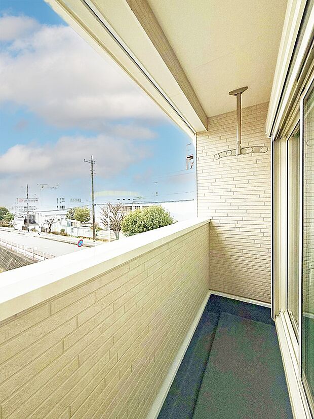 ■お洗濯物がよく乾く陽当たり良好のバルコニー  