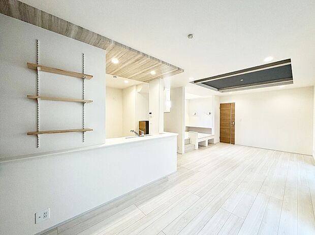 ■くつろぎと笑顔が集まる、心温まるリビング