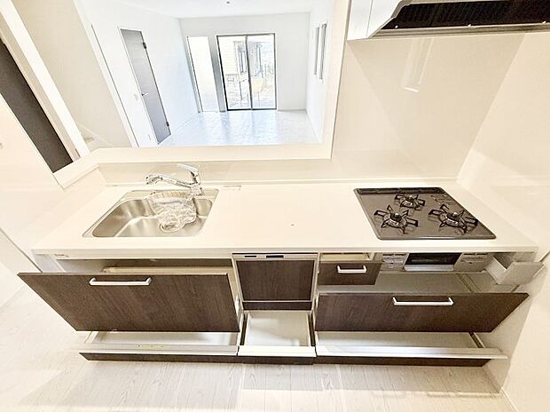 【キッチン】■家族の絆を深める、温もりのあるキッチン