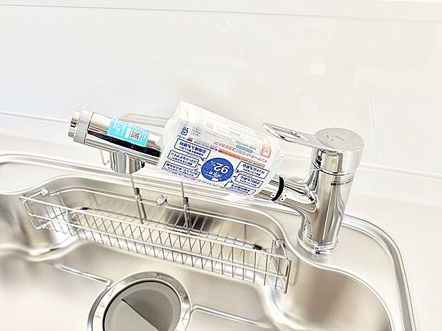 【浄水器】■清潔でおいしい水を手軽に供給してくれます