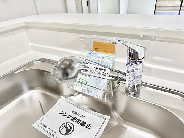 【浄水器】■清潔でおいしい水を手軽に供給してくれます