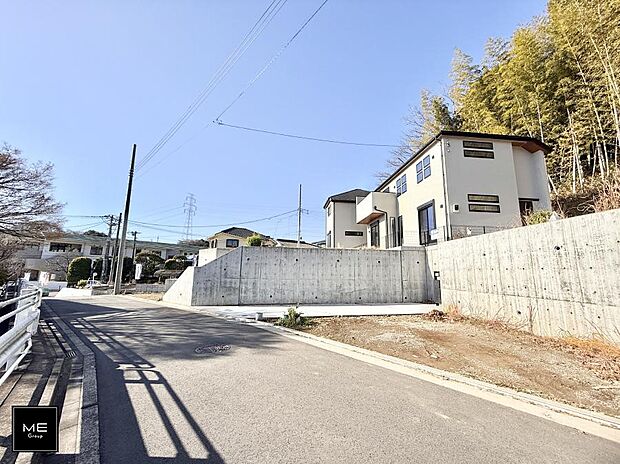 【前面道路含む現地写真】■この道を歩けば、毎日が少し特別になる