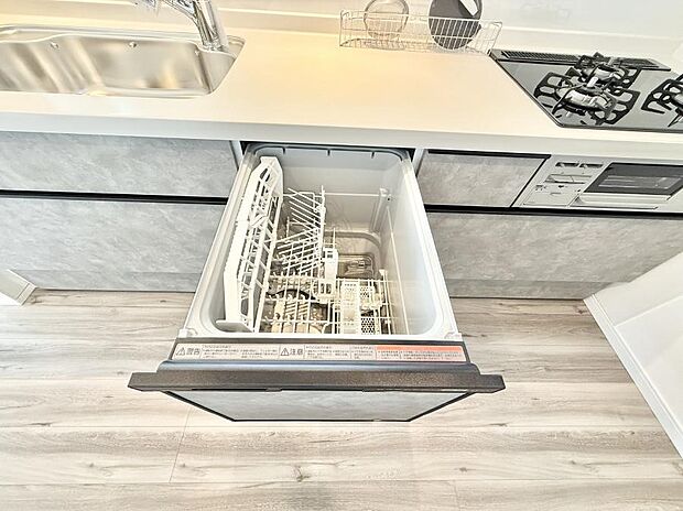 【食洗機】■手間なく洗浄!食器をピカピカに仕上げてくれます