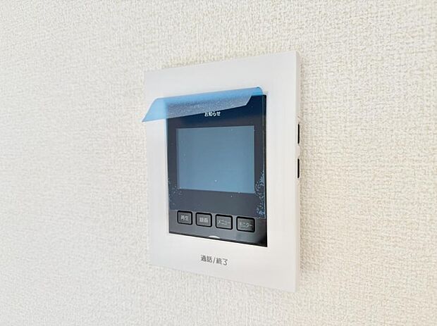 【TVモニター付インターフォン】■訪問者を確認できて安心感が増します
