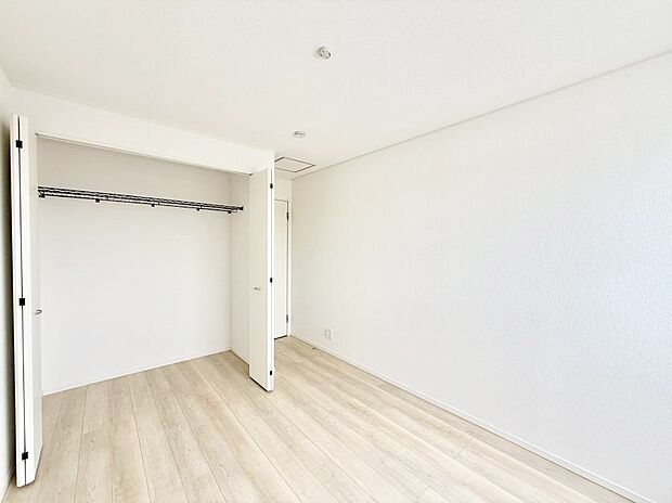 【子供部屋】■自分の好みに合わせたインテリアを整えやすく個性を反映できる場所です