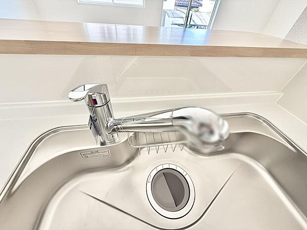 【浄水器】■不純物をしっかり除去して安心して飲めます