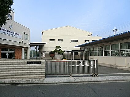 横浜市立泉が丘中学校 1620m(21分)