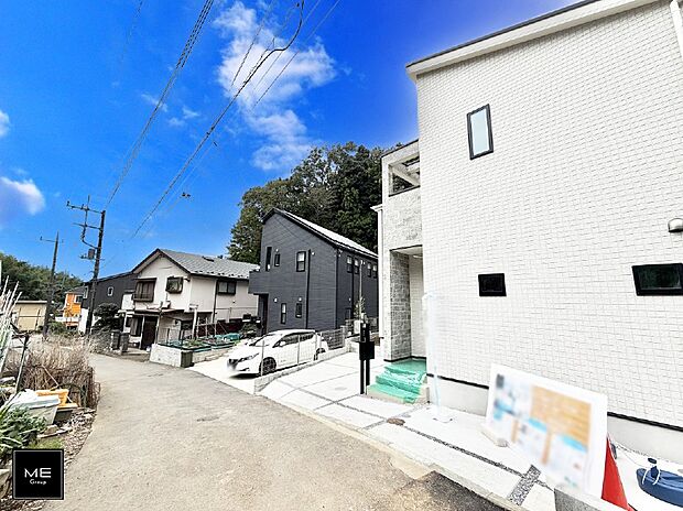 【前面道路含む現地写真】■新しい住まい、街の新しい風景