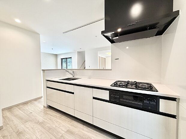 【キッチン】■シンプルで機能的、毎日使いやすいキッチン