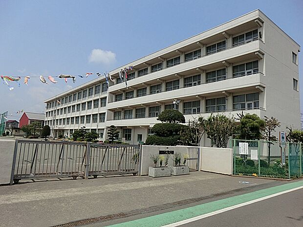 綾瀬市立落合小学校(約650m・徒歩9分)