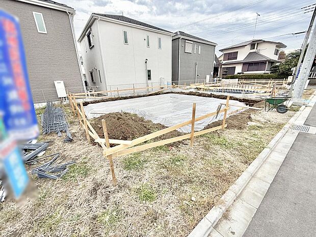 【現地外観写真】■家族みんなが笑顔で過ごせる、安心感のある住まい