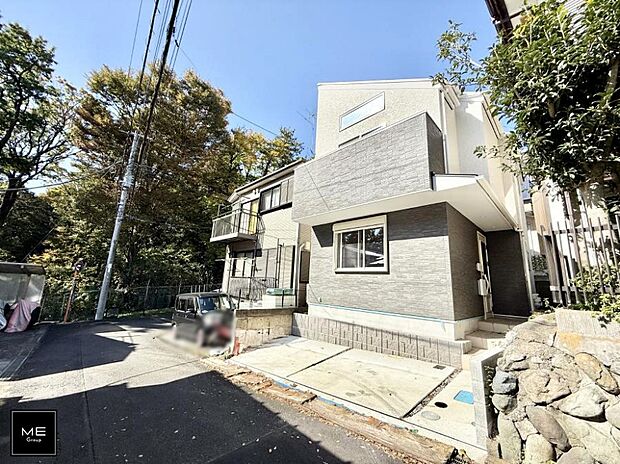 【前面道路含む現地写真】■この道を歩けば、毎日が少し特別になる