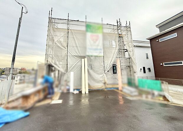 【現地外観写真】■家族みんなが笑顔で過ごせる、安心感のある住まい