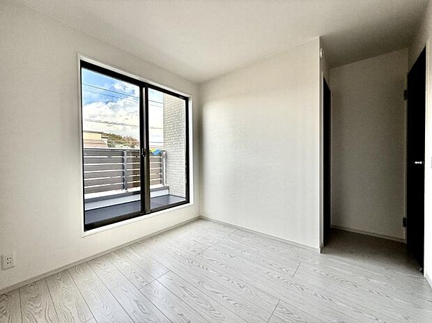 【子供部屋】■仕事や勉強のスペースに使うことで、集中しやすく静かな環境が整います