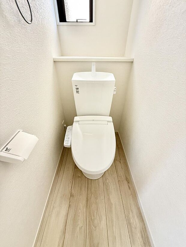 【トイレ】■毎日使う場所だからこそ、清潔感溢れる空間