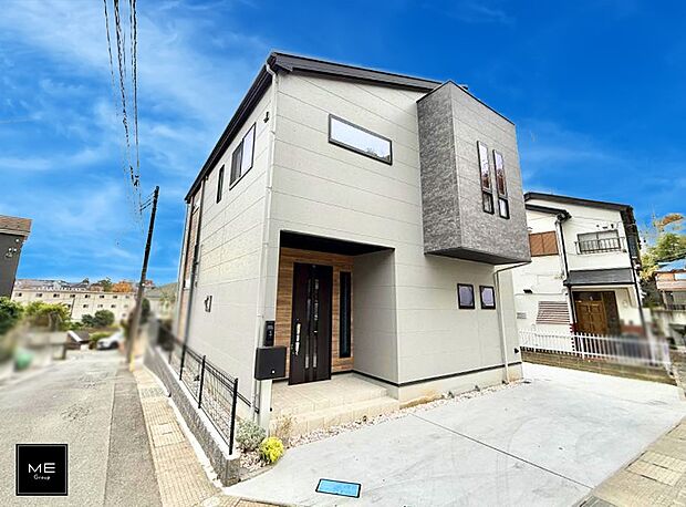 【現地外観写真】■暮らしを豊かにする充実した仕様設備で快適に