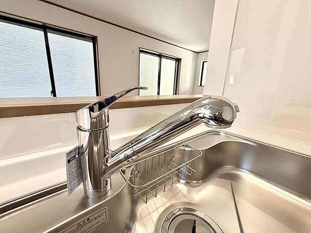 【浄水器】■清潔でおいしい水を手軽に供給してくれます