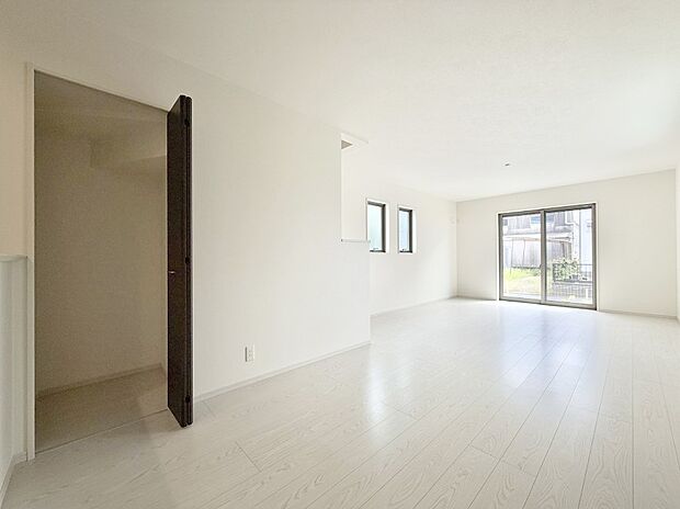 【ダイニング】■何気ない毎日を特別にする、癒しの空間