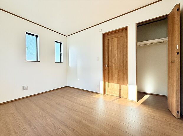 【リビング以外の居室】■落ち着いた雰囲気のお部屋で心が安らぐ空間