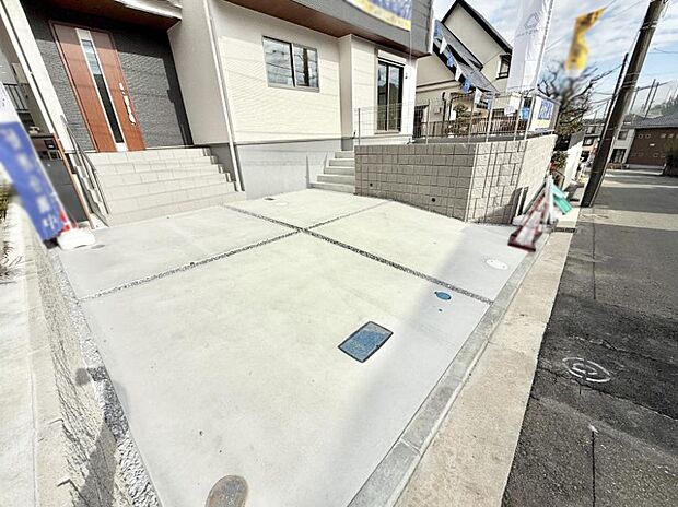 【駐車場】■自宅にある駐車スペースなので安心ですね