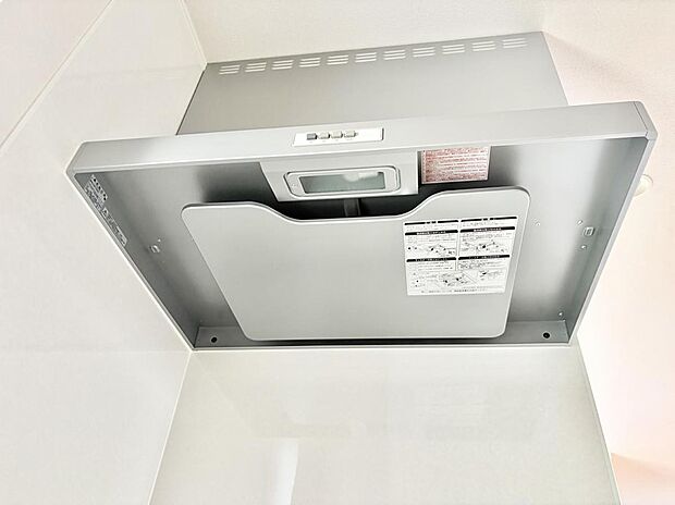 【レンジフード】■フードに覆われている為、匂いが換気扇に誘導され、効率的に排煙ができます