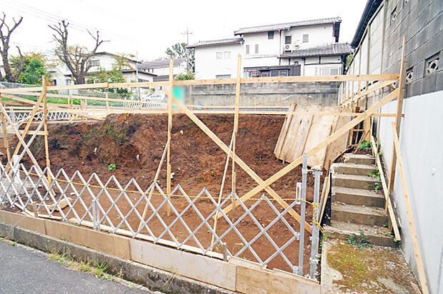 【現地外観写真】■家族の思い出が育つ住まいです