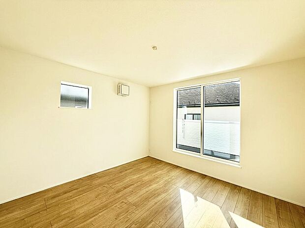 【リビング以外の居室】■落ち着いた雰囲気のお部屋で心が安らぐ空間