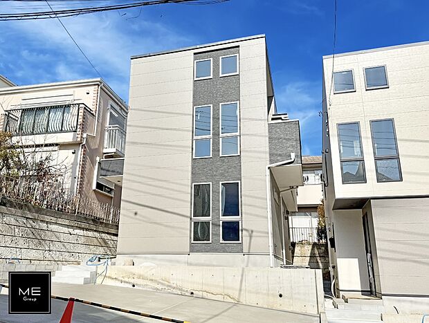 【現地外観写真】■暮らしを豊かにする充実した仕様設備で快適に