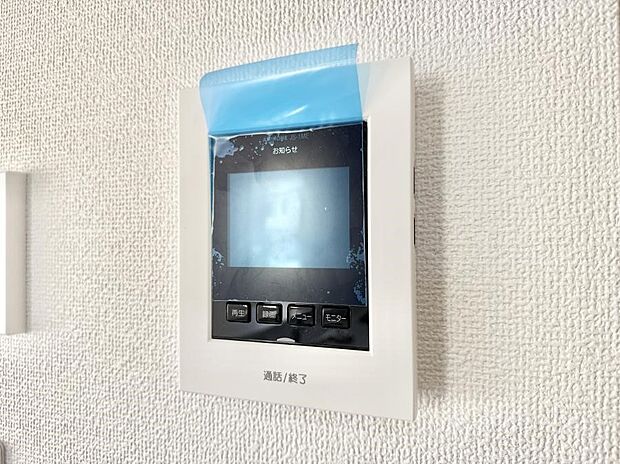 【TVモニター付インターフォン】■訪問者を確認できて安心感が増します