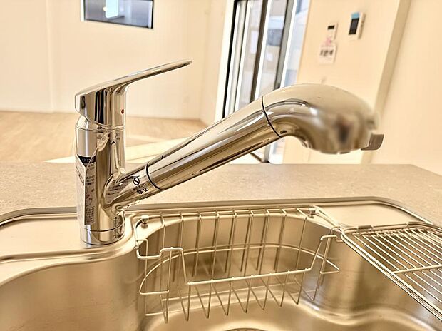 【浄水器】■清潔でおいしい水を手軽に供給してくれます