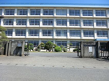 平塚市立神田中学校 1920m(24分)