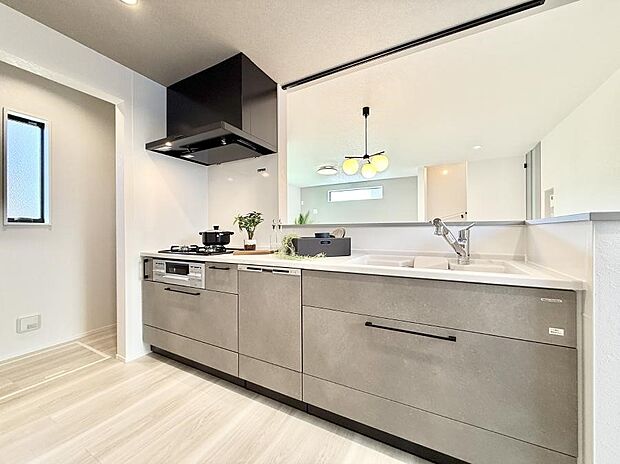 【ダイニングキッチン】■家族とつながる、コミュニケーションの場