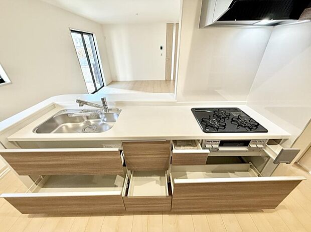 【キッチン】■美味しい時間が生まれる、笑顔あふれるキッチン