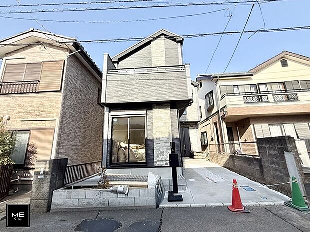 【現地外観写真】■家族みんなが笑顔で過ごせる、安心感のある住まい