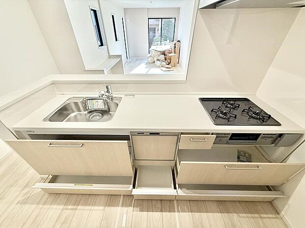 【キッチン】■家族の絆を深める、温もりのあるキッチン