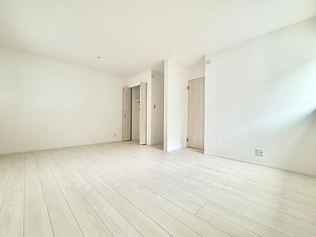 【子供部屋】■家具やレイアウトを自由に配置できるため使い勝手が良く快適に過ごせます