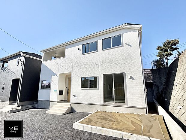 【現地外観写真】■家族みんなが笑顔で過ごせる、安心感のある住まい